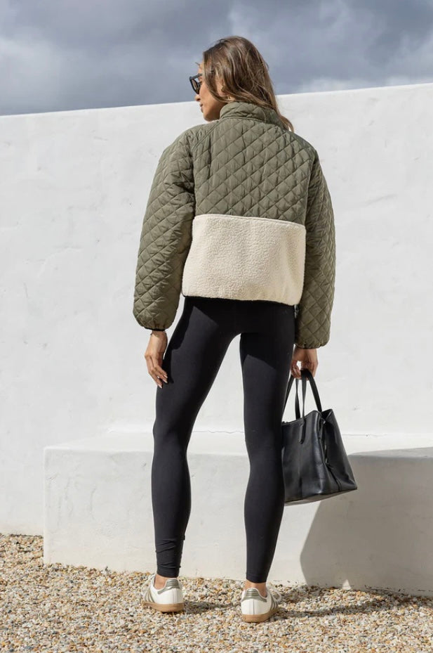 Pipi Quilted Sherpa jacket. Khaki