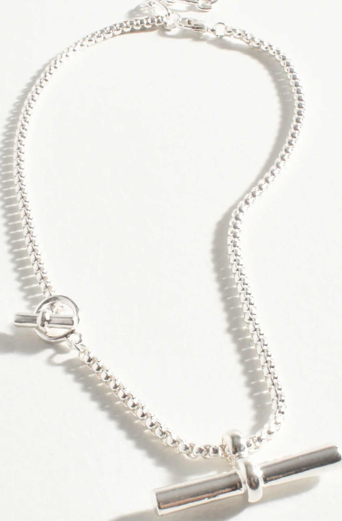 Silver toggle necklace