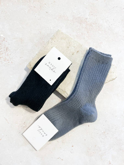 Angela Winter Plain Crew Socks