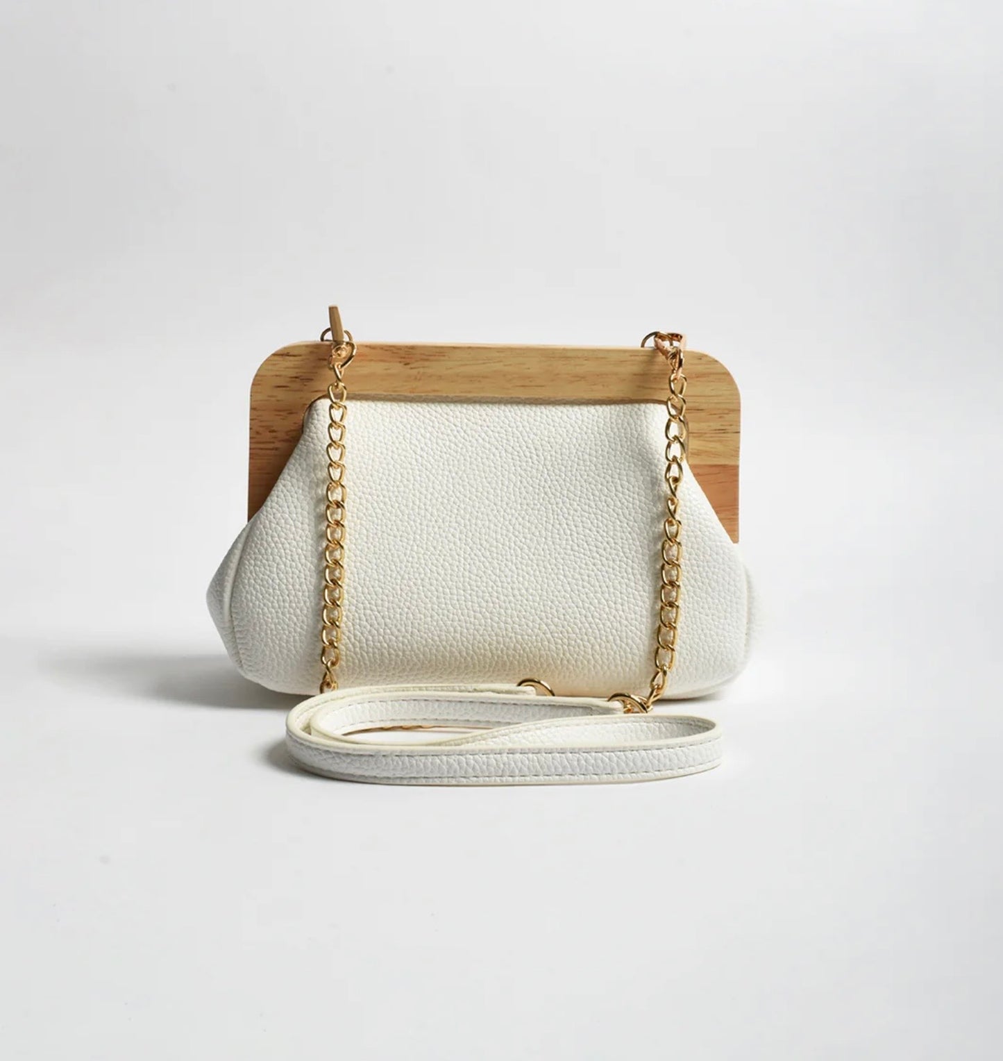 Kimmi timber frame clutch