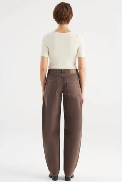 Cup of Joe denim Clara barrel leg jeans - Mocha