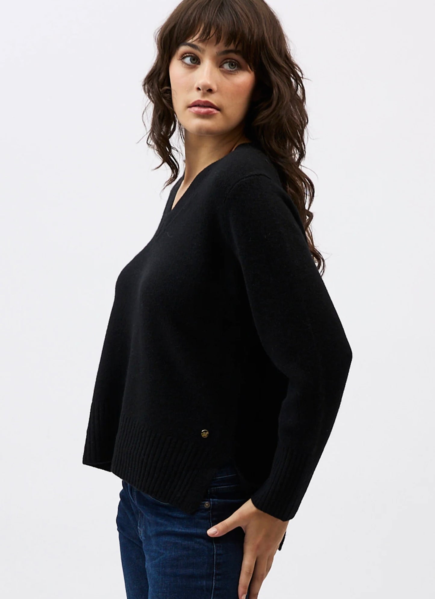 Mia Fratino Aurelia Vee neck cashmere jumper