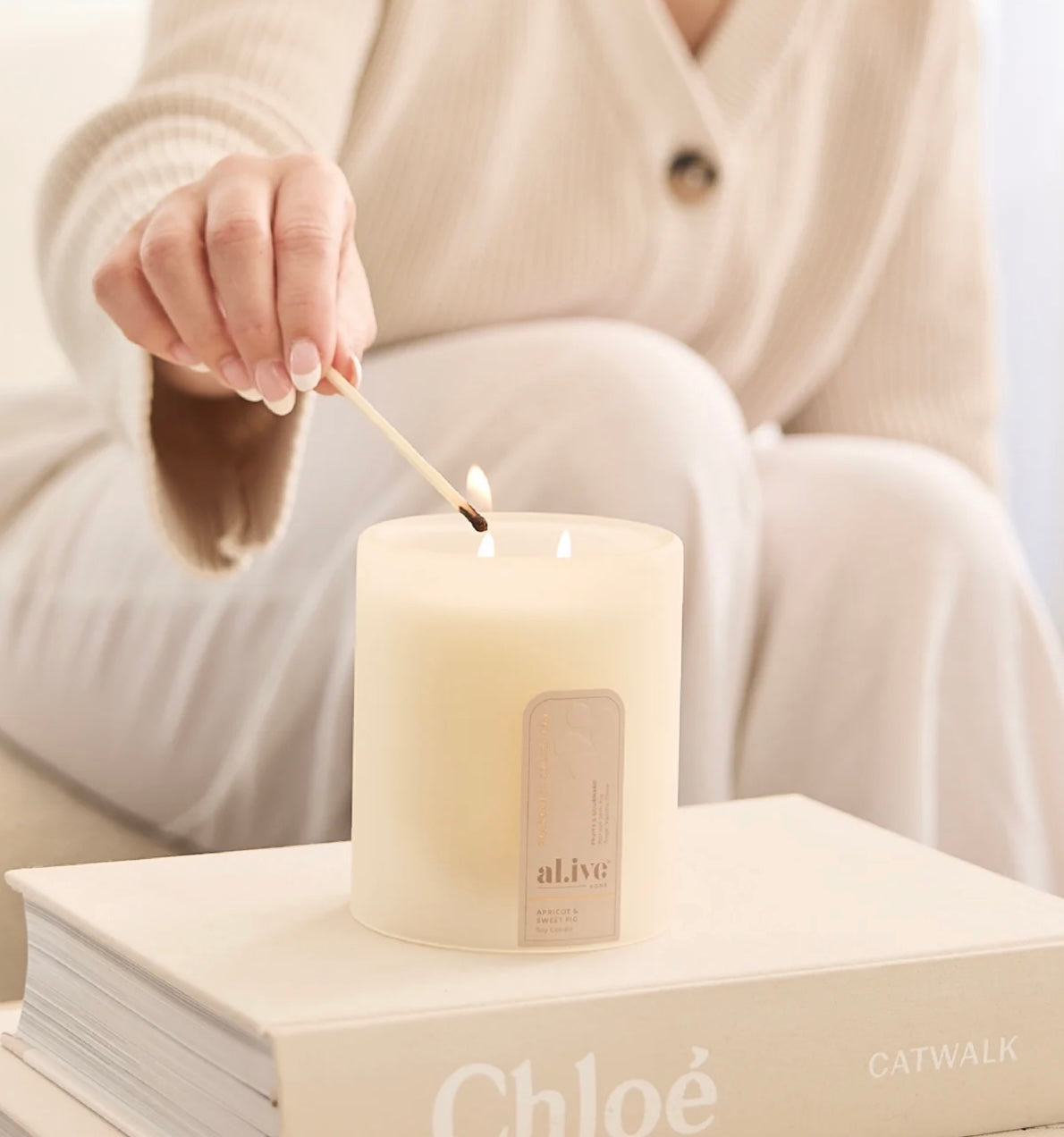 Al.ive Apricot and Sweet Fig Soy Candle