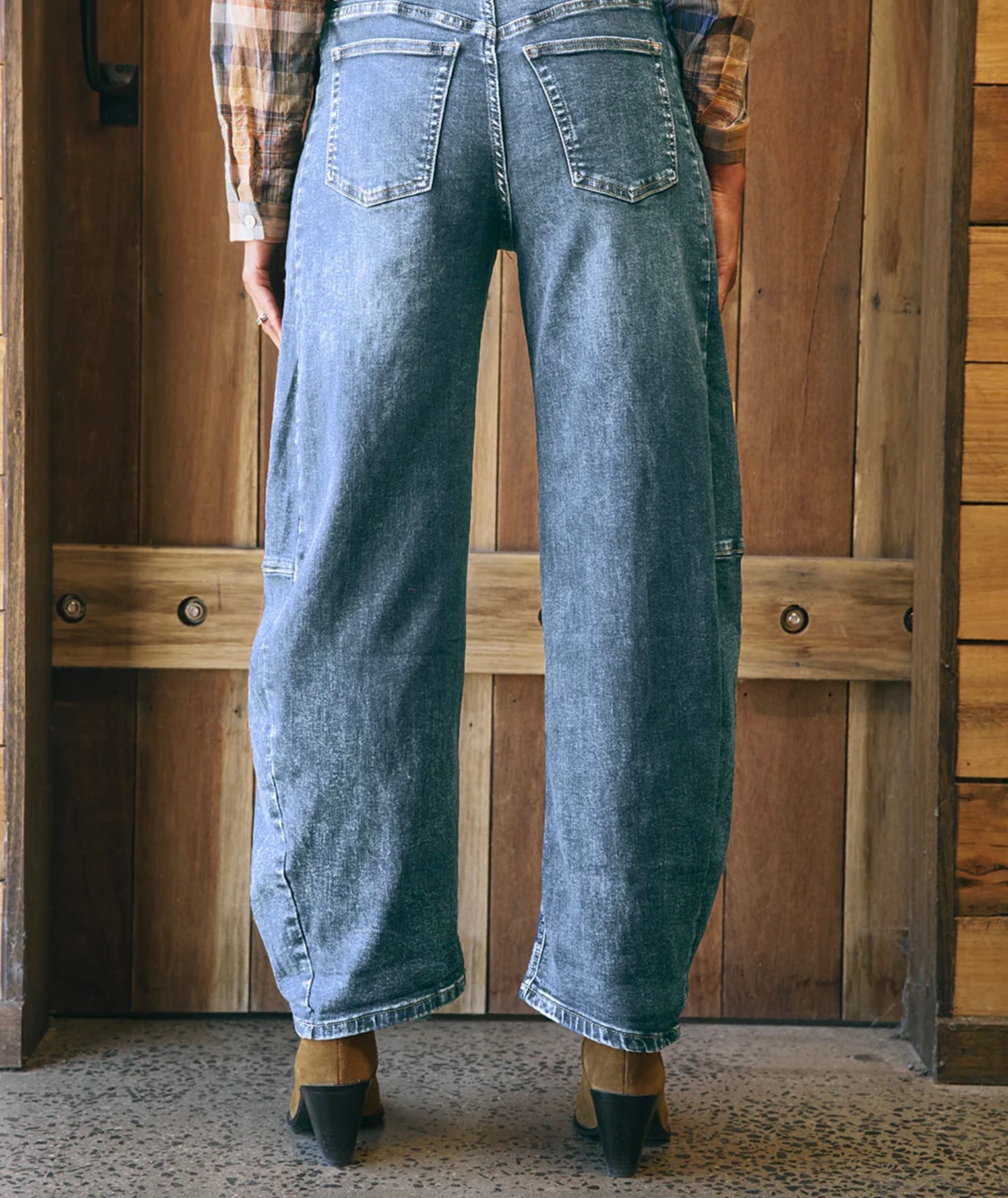 Italian Star Idaho barrel leg jeans mid blue denim