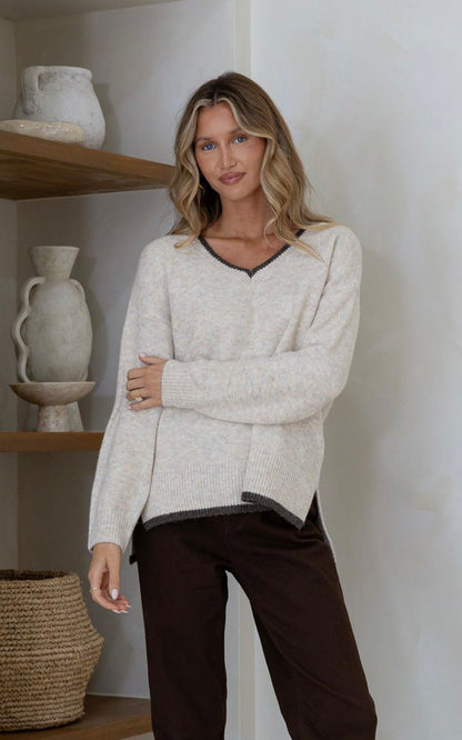 Deanna Contrast V Neck Trim detail knit, cream marle