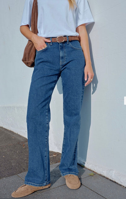 Sydney Straight Leg Jean
