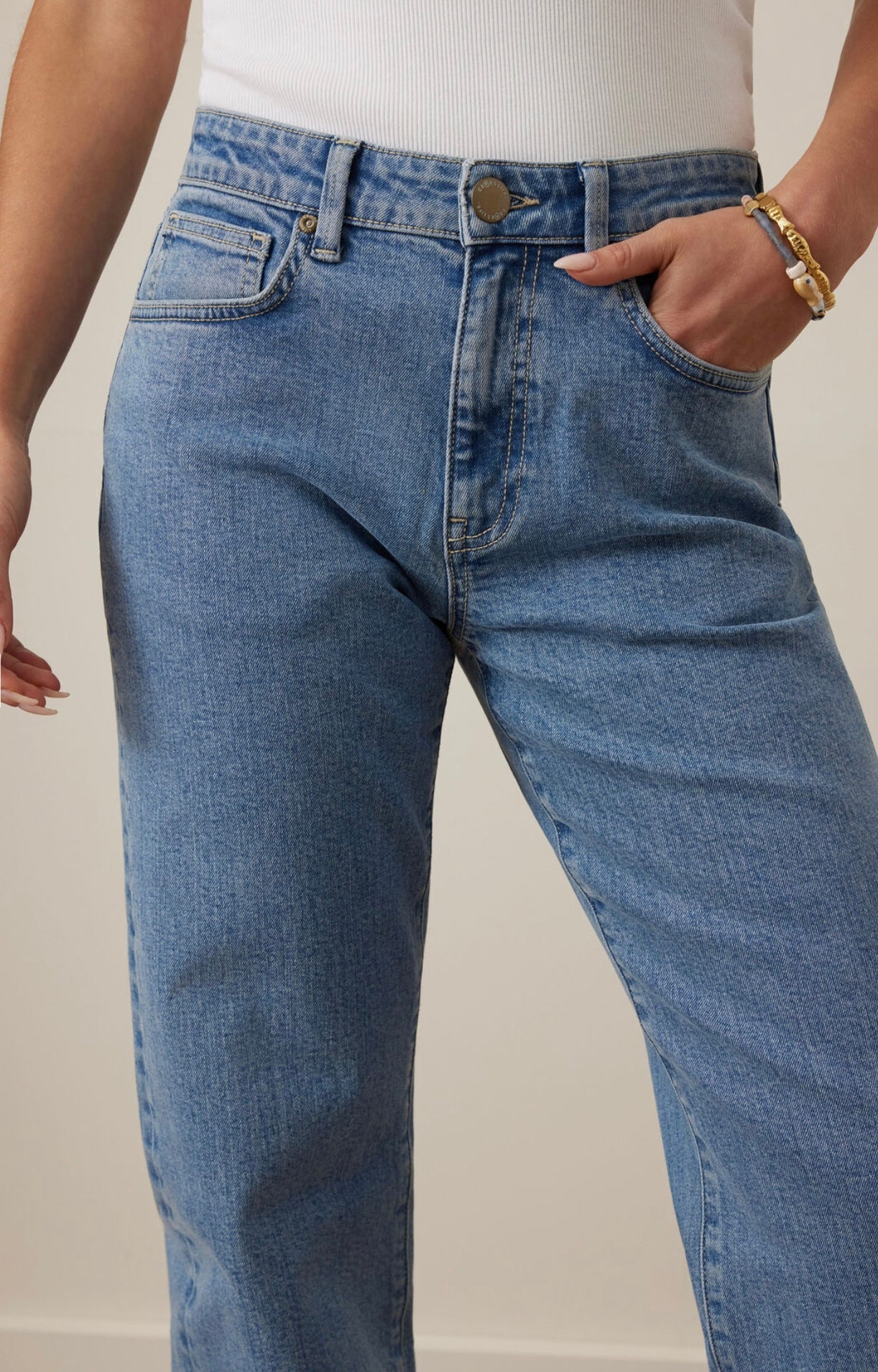 Sydney Straight Leg Jean