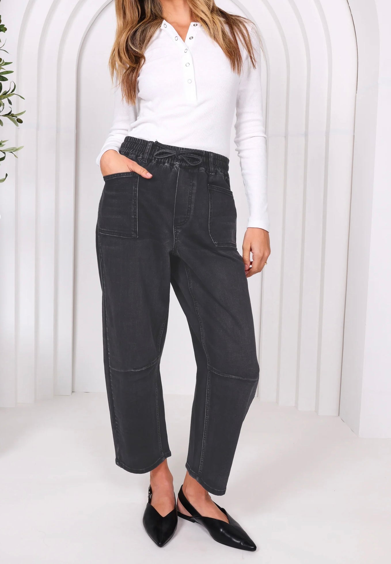 Monaco Jeans Leo Barrel leg, Black
