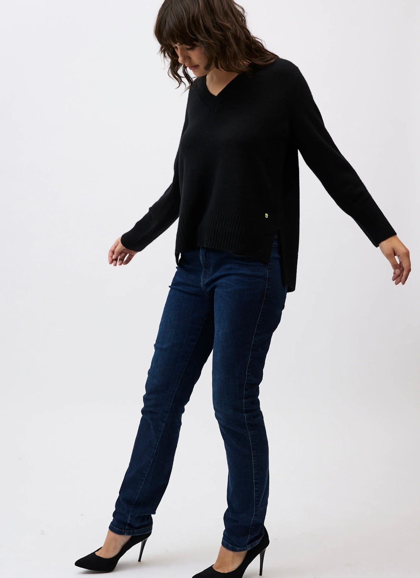 Mia Fratino Aurelia Vee neck cashmere jumper