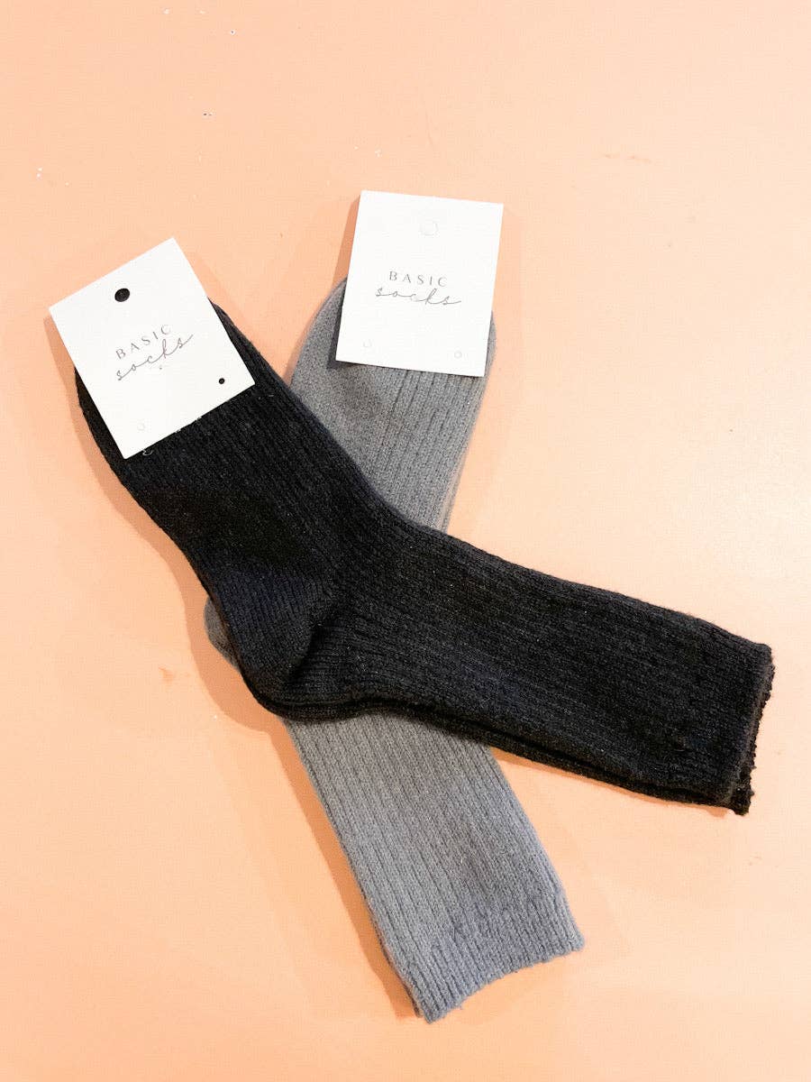 Angela Winter Plain Crew Socks